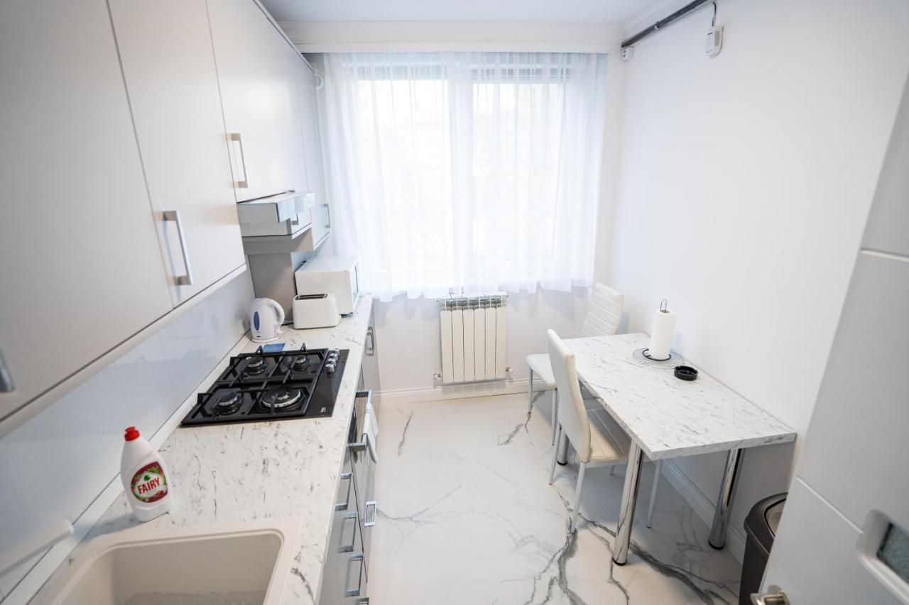 Gabi Apartament Suczawa Zewnętrze zdjęcie